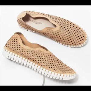 Ilse Jacobsen Shoes | Ilse Jacobson Tulip 139 Slip-On Sneaker | Color: Latte